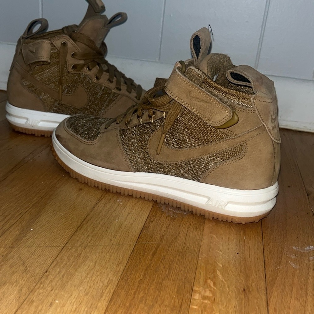 8 1/2 10 Nike